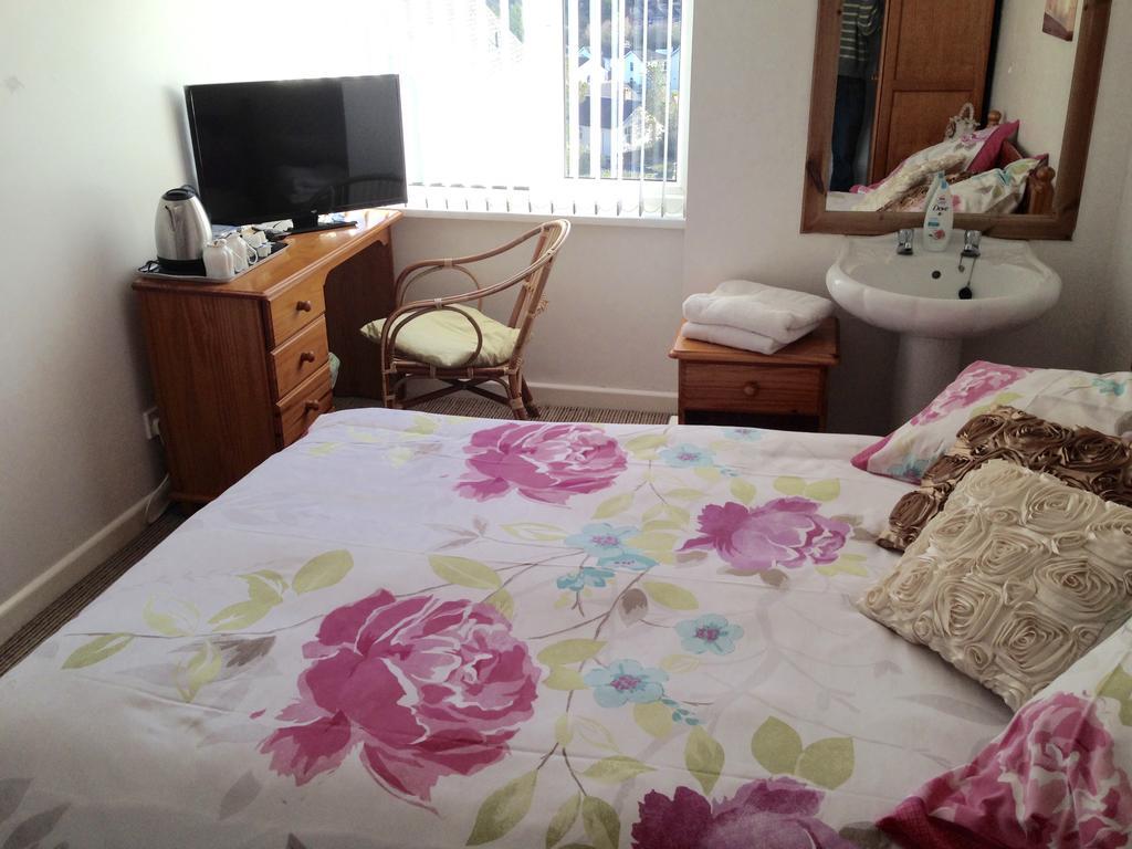 Guest house The Pines Torquay